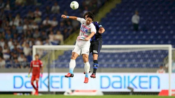 Đòn đánh biên cho thấy xu hướng ghi bàn và lựa chọn kèo bóng đá như thế nào?