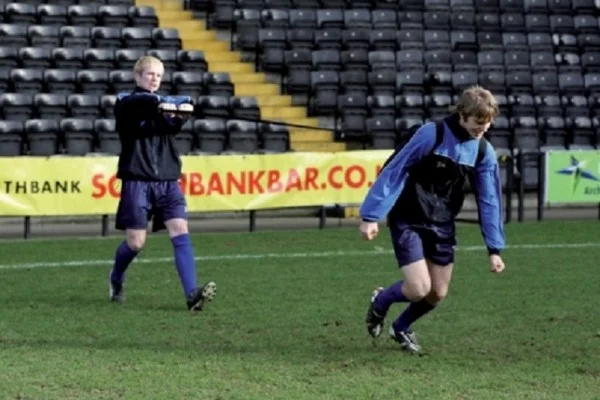 Sự phản kháng mềm trong bóng đá có phải là cách chống lại huấn luyện viên?