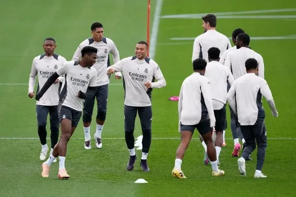 Những rò rỉ đội hình trước giờ bóng lăn có thể thay đổi thị trường cá cược thế nào?